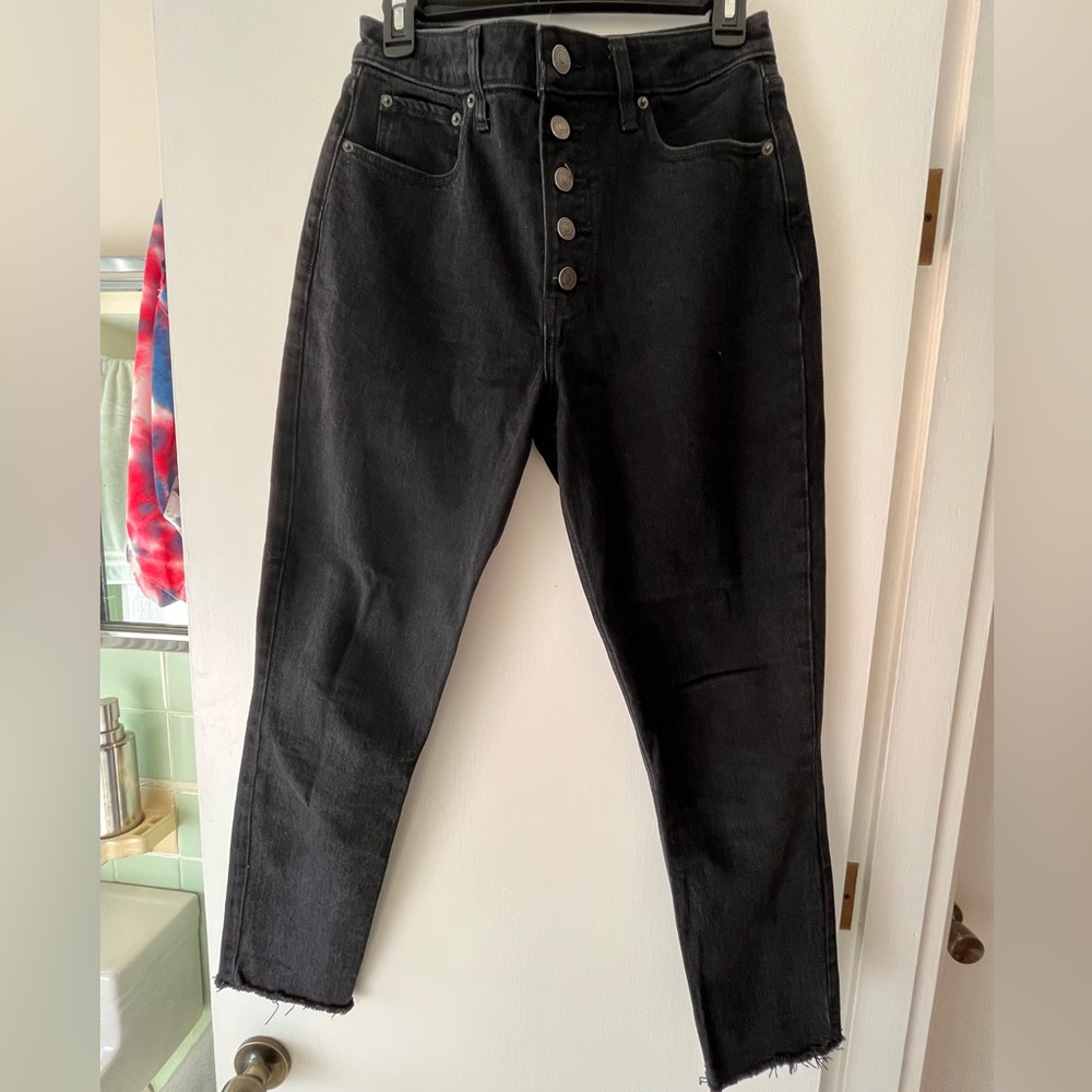 Abercrombie Curve Love Skinny High Rise - Size 28